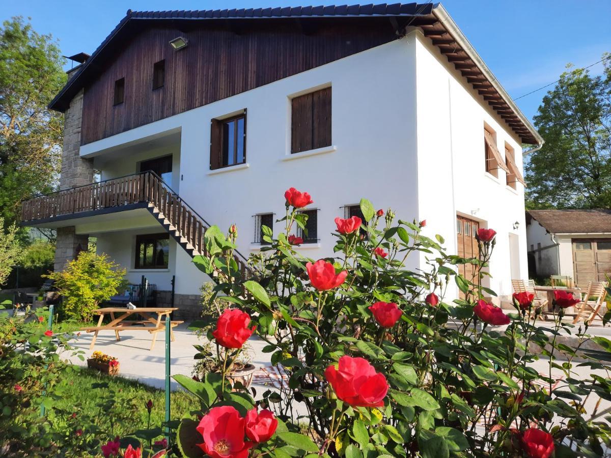 Maison d'hotes et Gîte près de Saint Girons - Le Jardin de Moulis Extérieur photo