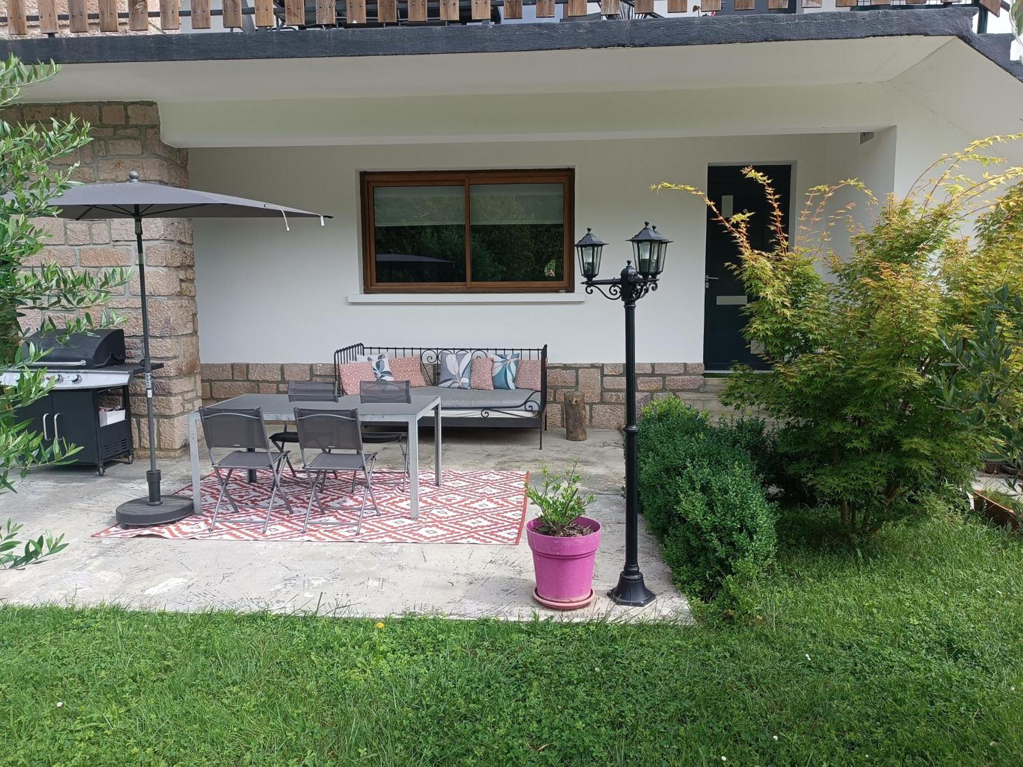 Maison d'hotes et Gîte près de Saint Girons - Le Jardin de Moulis Extérieur photo