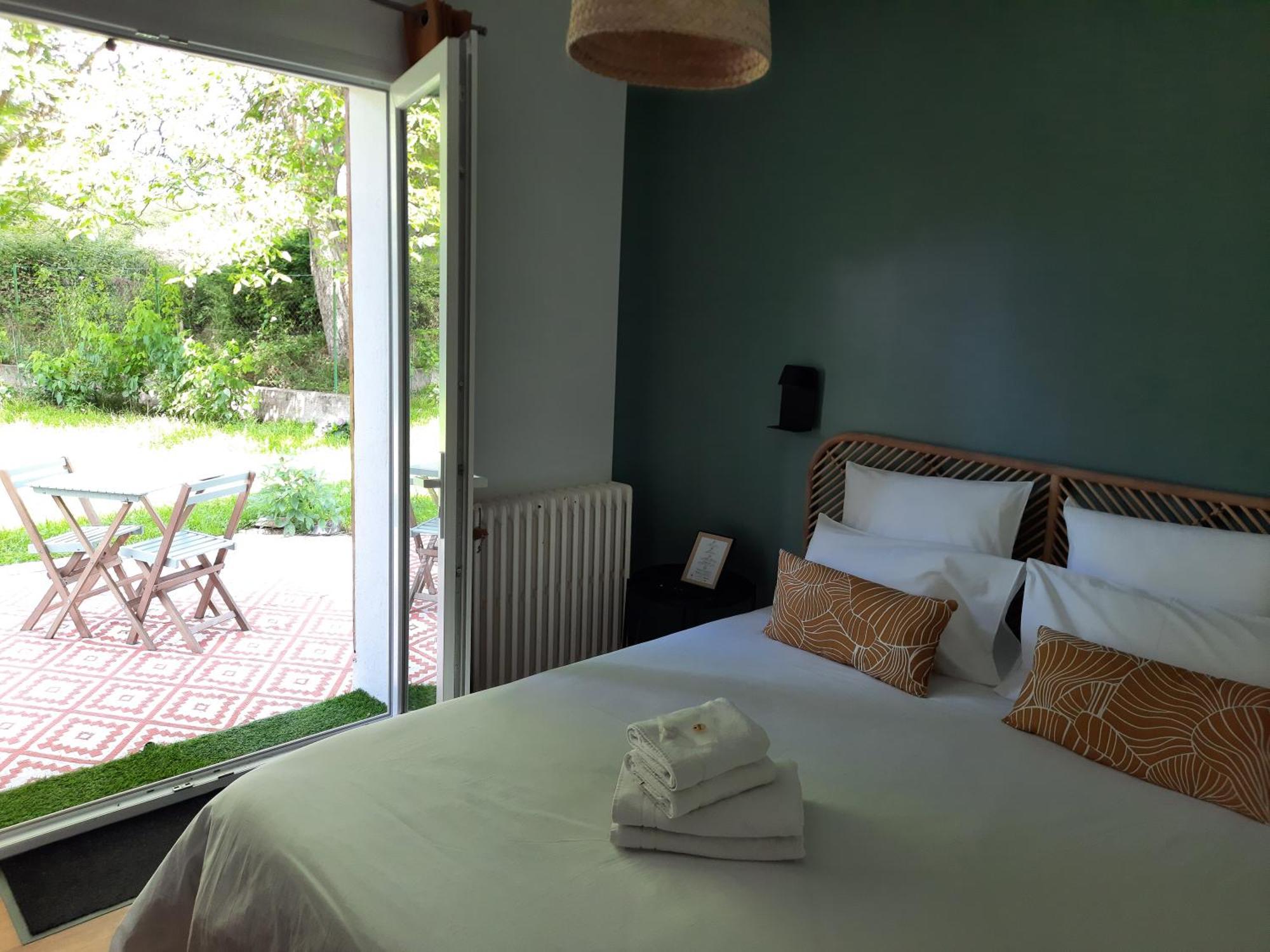 Maison d'hotes et Gîte près de Saint Girons - Le Jardin de Moulis Extérieur photo